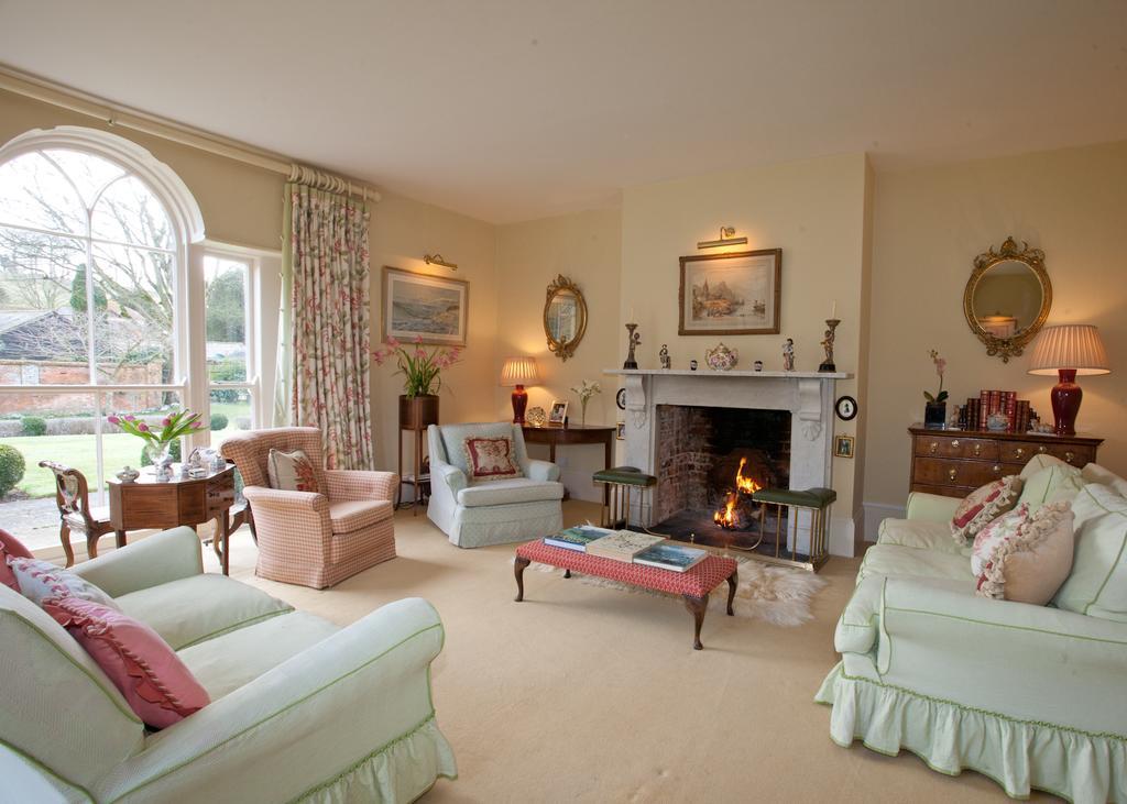 Brunton Farmhouse Hotel Collingbourne Kingston Esterno foto
